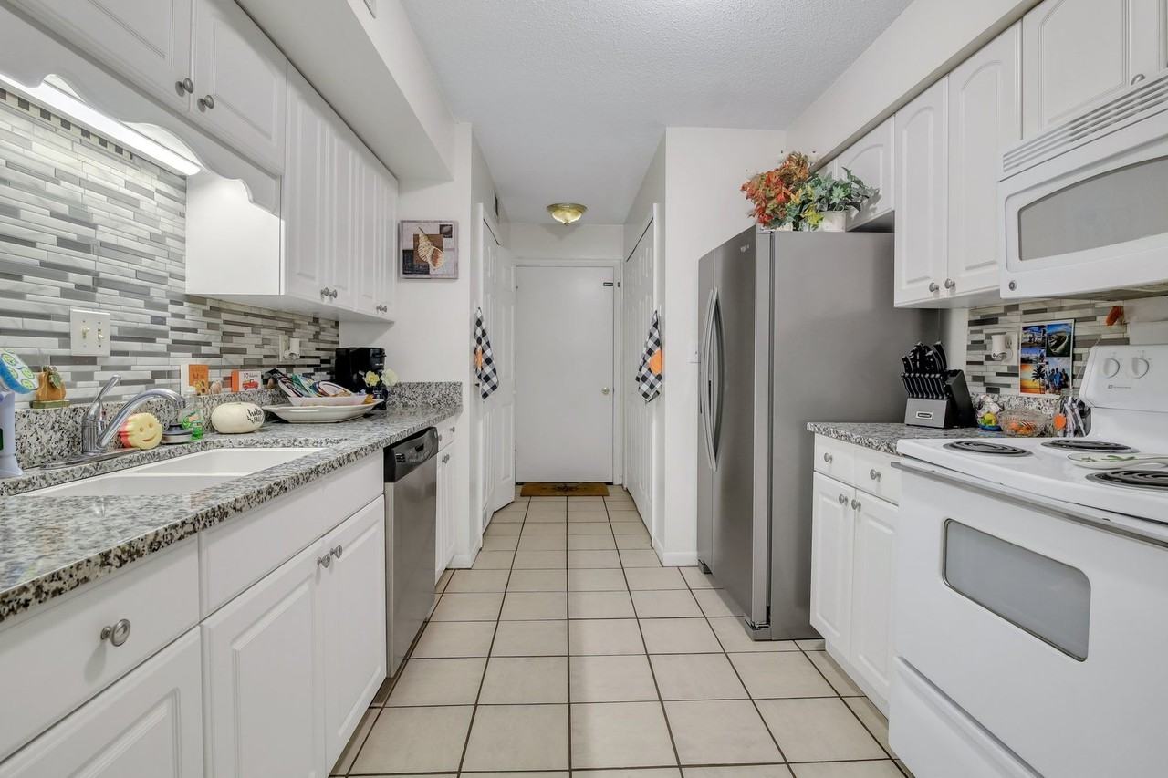 7 Windflower Ct - Photo 6 of 9