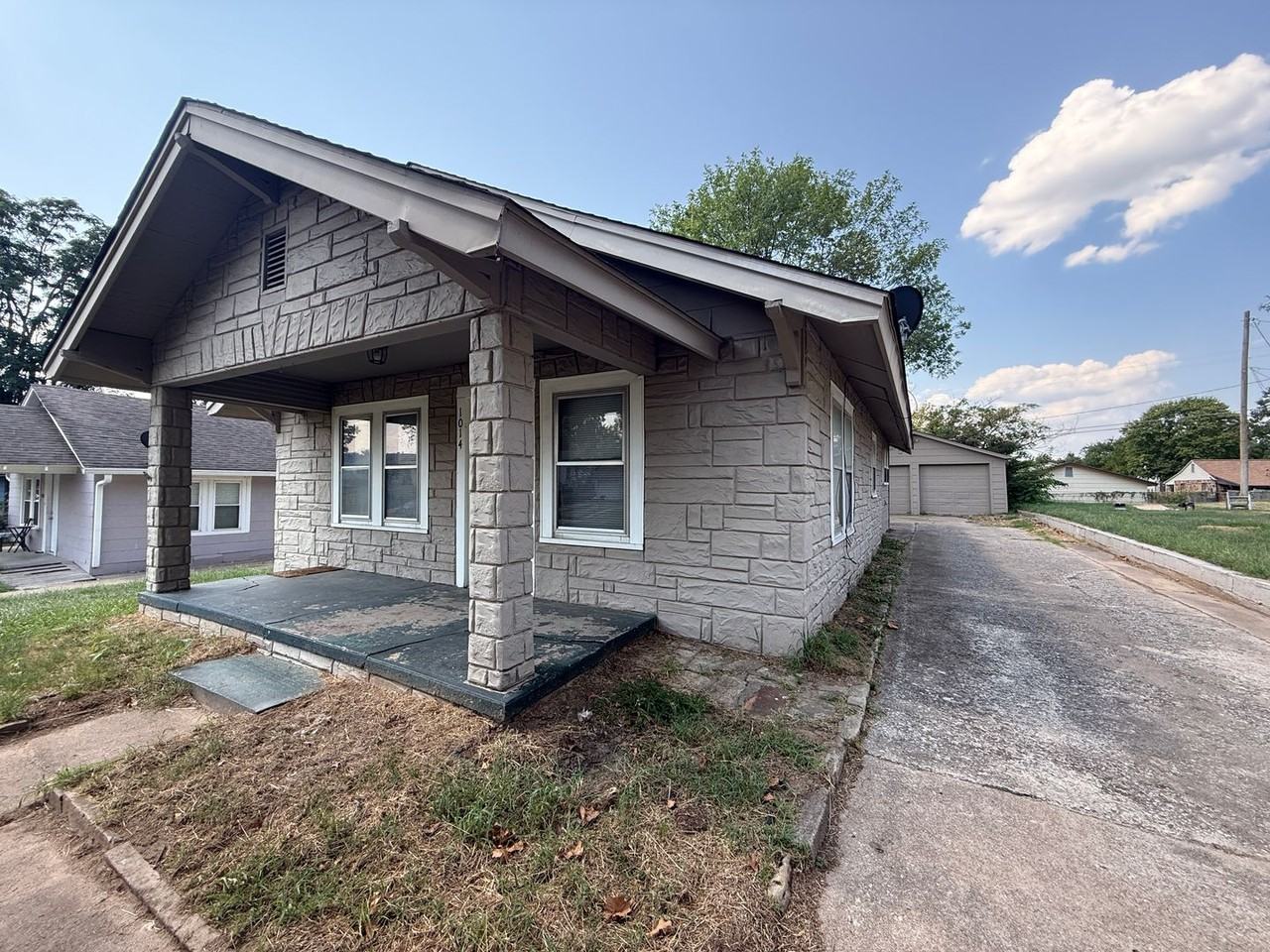 1014 N Cleveland Ave - Photo 2 of 22