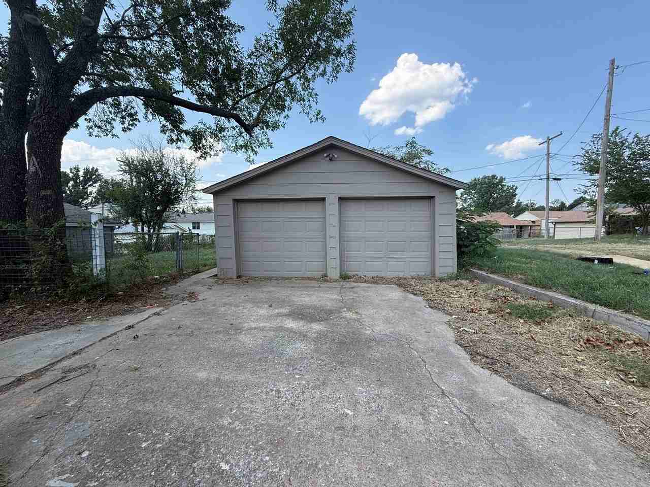 1014 N Cleveland Ave - Photo 3 of 22