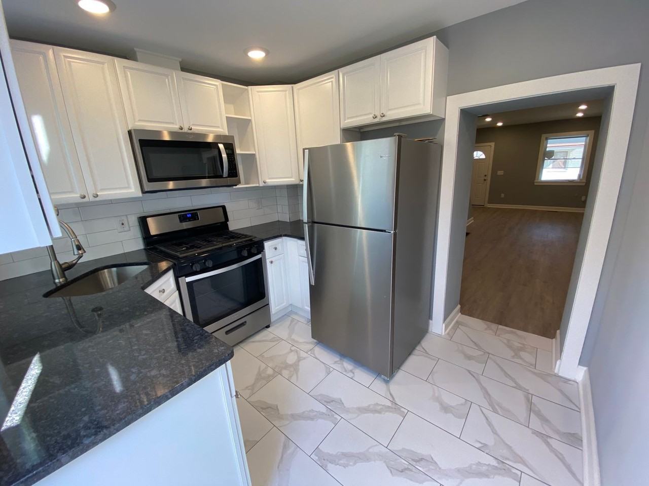 5404 Delancey St - Photo 2 of 28