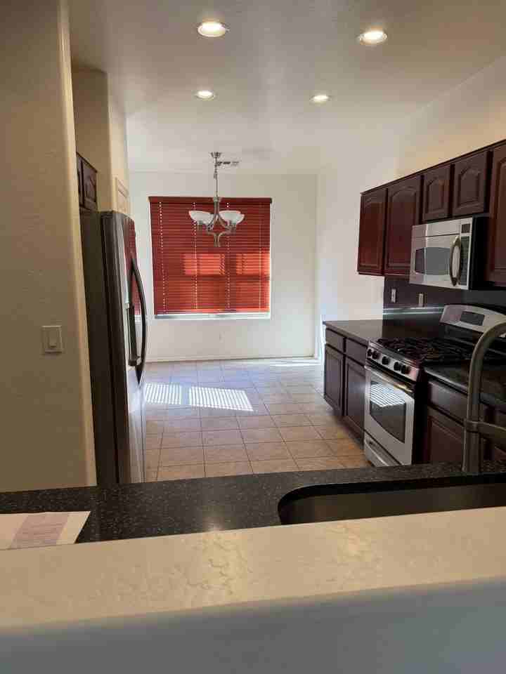 15398 W Mackenzie Dr - Photo 2 of 6