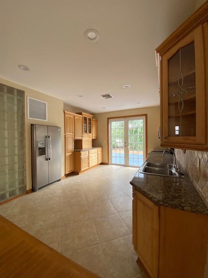 720 Nathan Hale Rd - Photo 5 of 22