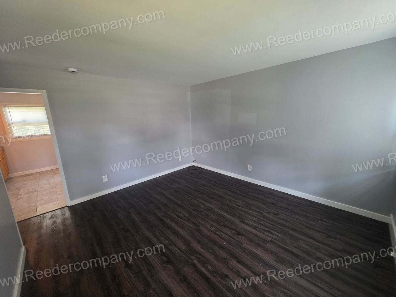 7736 Beech Ave - Photo 2 of 13
