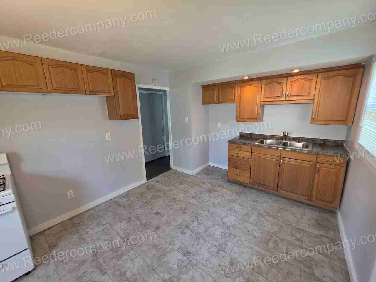 7736 Beech Ave - Photo 4 of 13