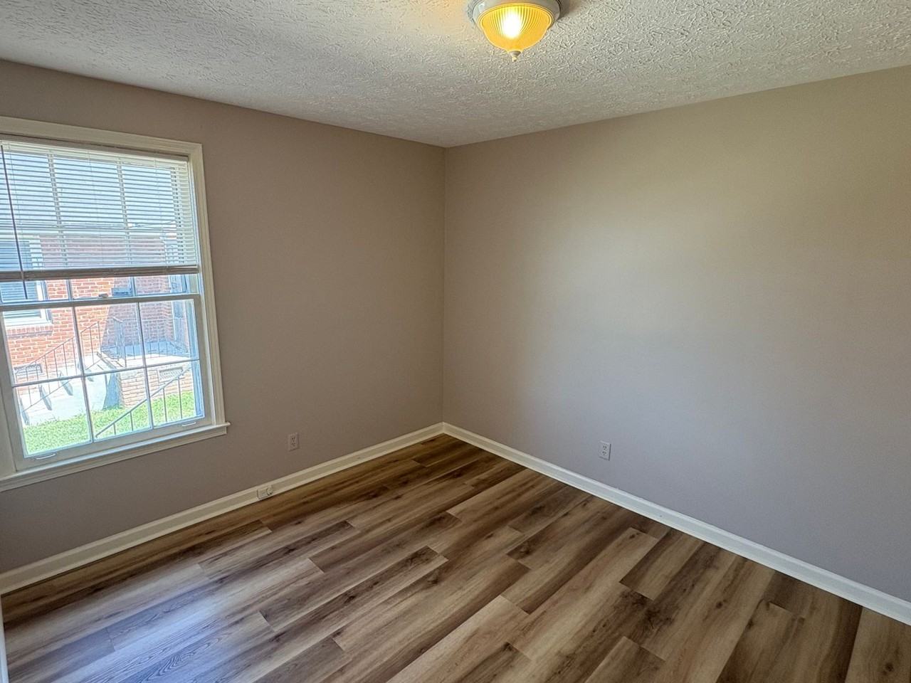 250 35th Ave N - Photo 6 of 10