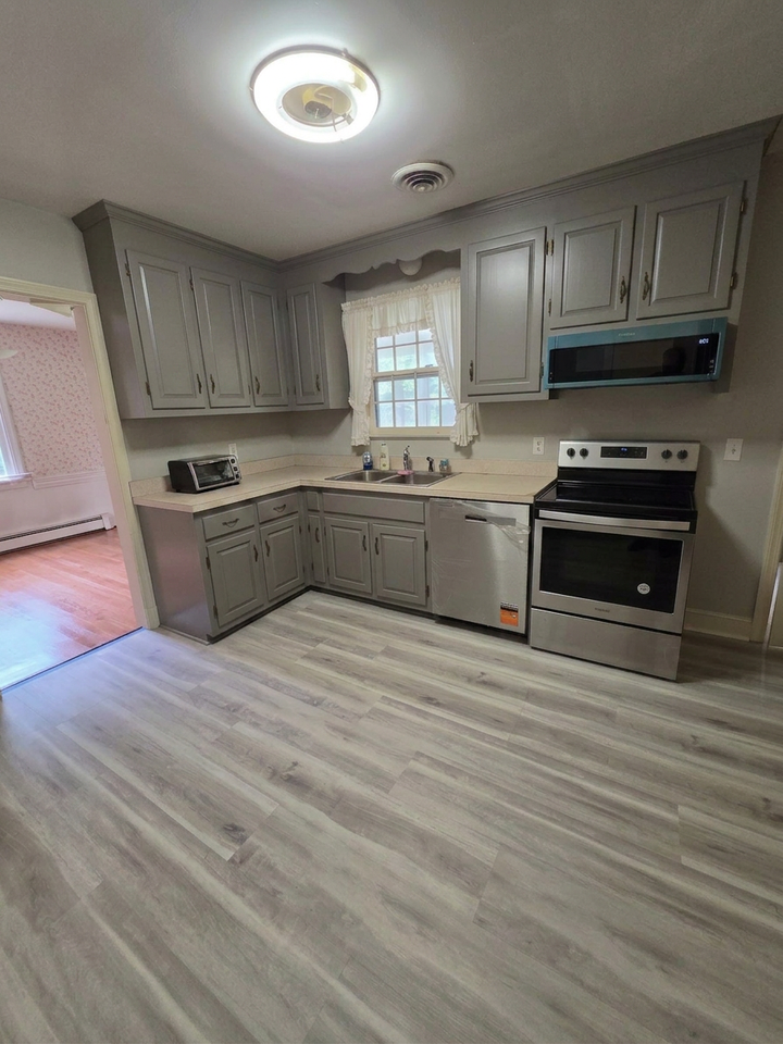8160 Lee Davis Rd #1 - Photo 4 of 11