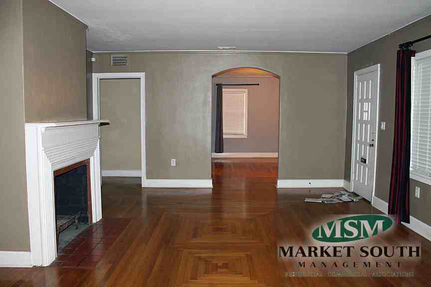 501 E 57th St - Photo 4 of 18