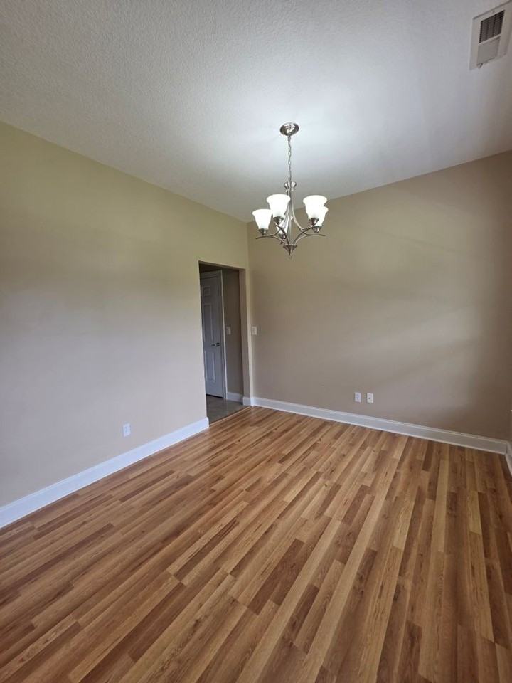 1174 Buchanan Loop Rd - Photo 7 of 23