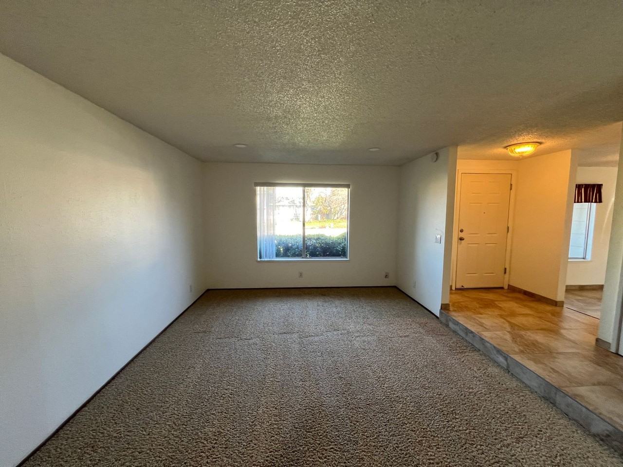8224 Canyon Oak Dr - Photo 3 of 12