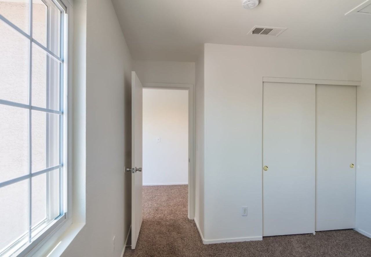 8708 Majestic Pine Ave - Photo 7 of 21