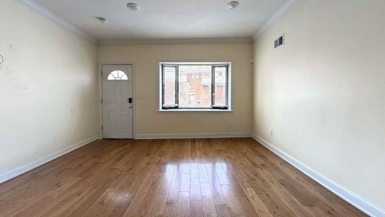 1605 S 27th St - Photo 2 of 16