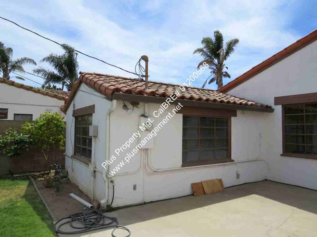 161 Palm Court Dr - Photo 4 of 24