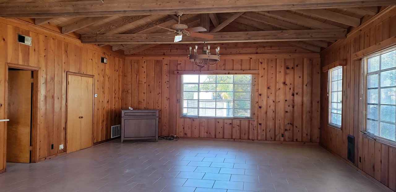 161 Palm Court Dr - Photo 5 of 24