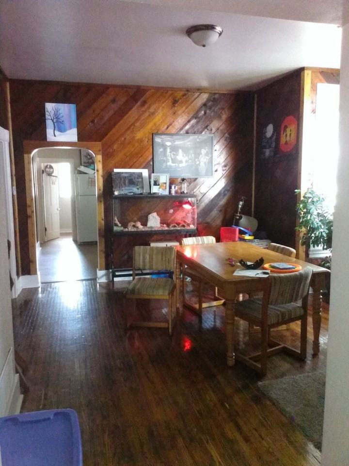 720 Davis St - Photo 3 of 8