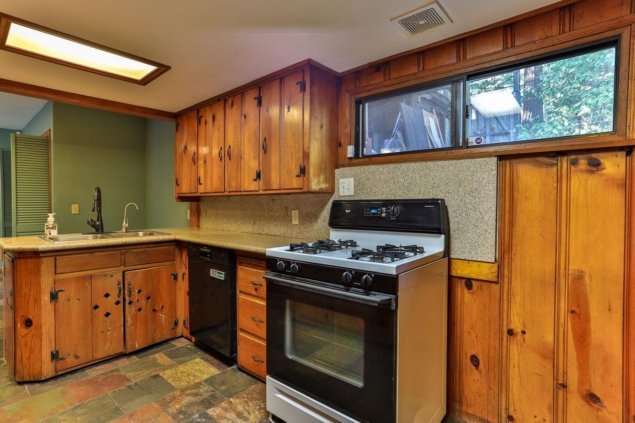 23747 Shady Ln - Photo 4 of 15
