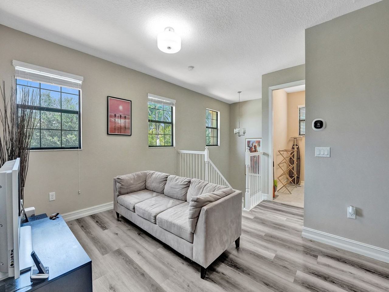 14103 Paverstone Ter - Photo 5 of 50