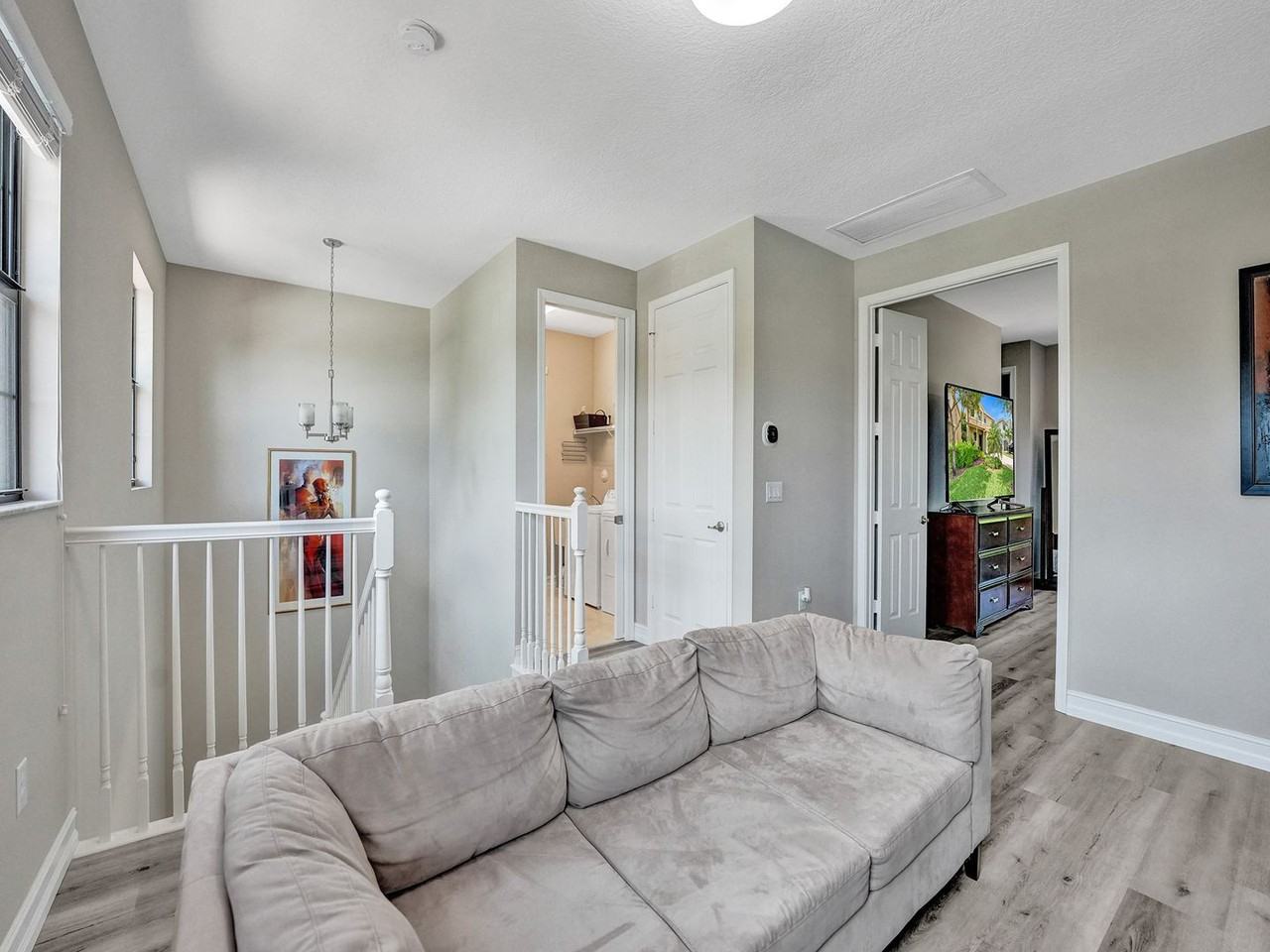 14103 Paverstone Ter - Photo 6 of 50