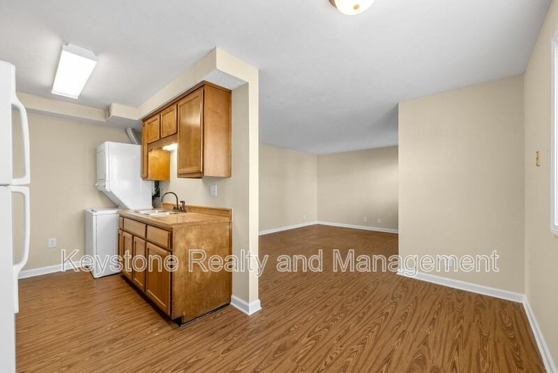 812 Pembroke Oak Grove Rd #12 - Photo 6 of 13