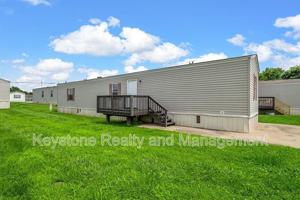 featured image of 812 Monroe Ln