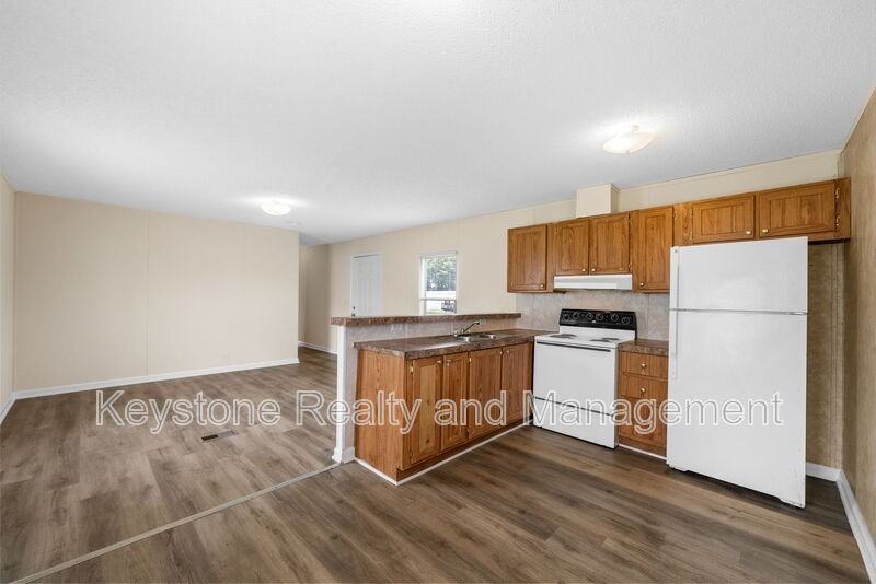 812 Monroe Ln - Photo 6 of 15