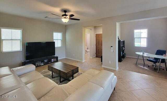 3663 E Zachary Dr - Photo 5 of 25