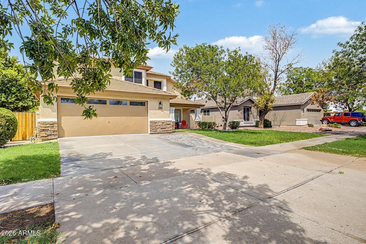 3358 E Park Ave - Photo 4 of 48