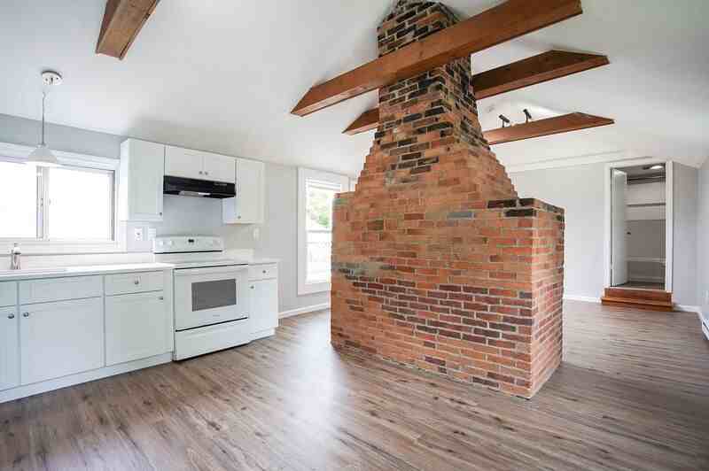 33 Spring St #D - Photo 2 of 12