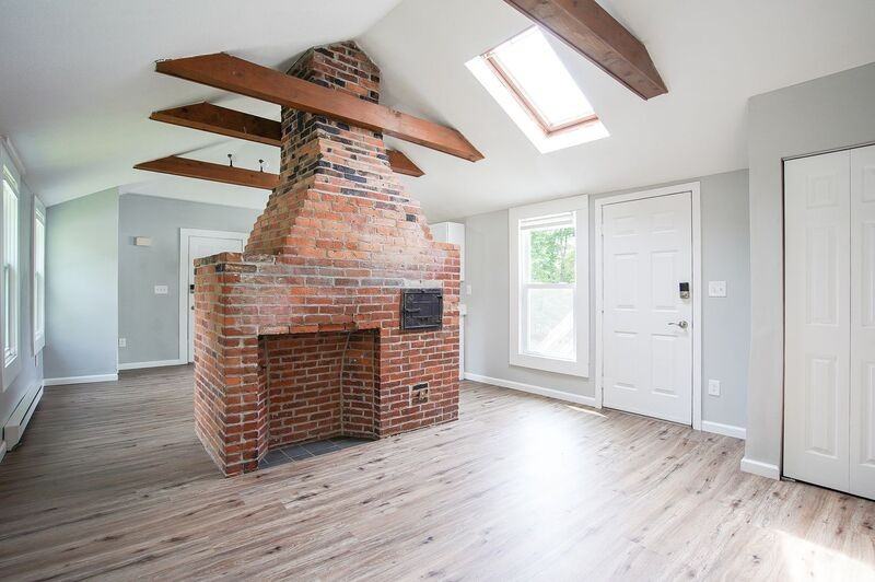 33 Spring St #D - Photo 3 of 12