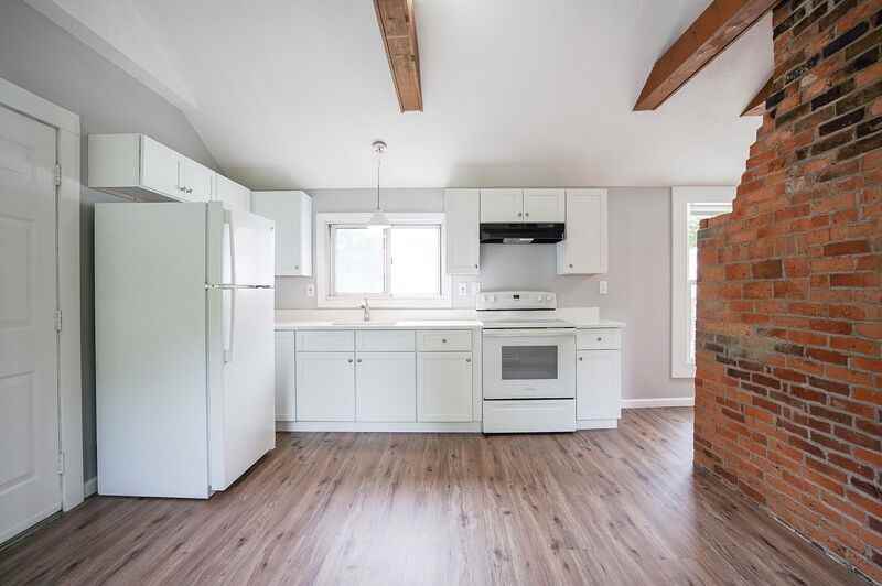 33 Spring St #D - Photo 7 of 12
