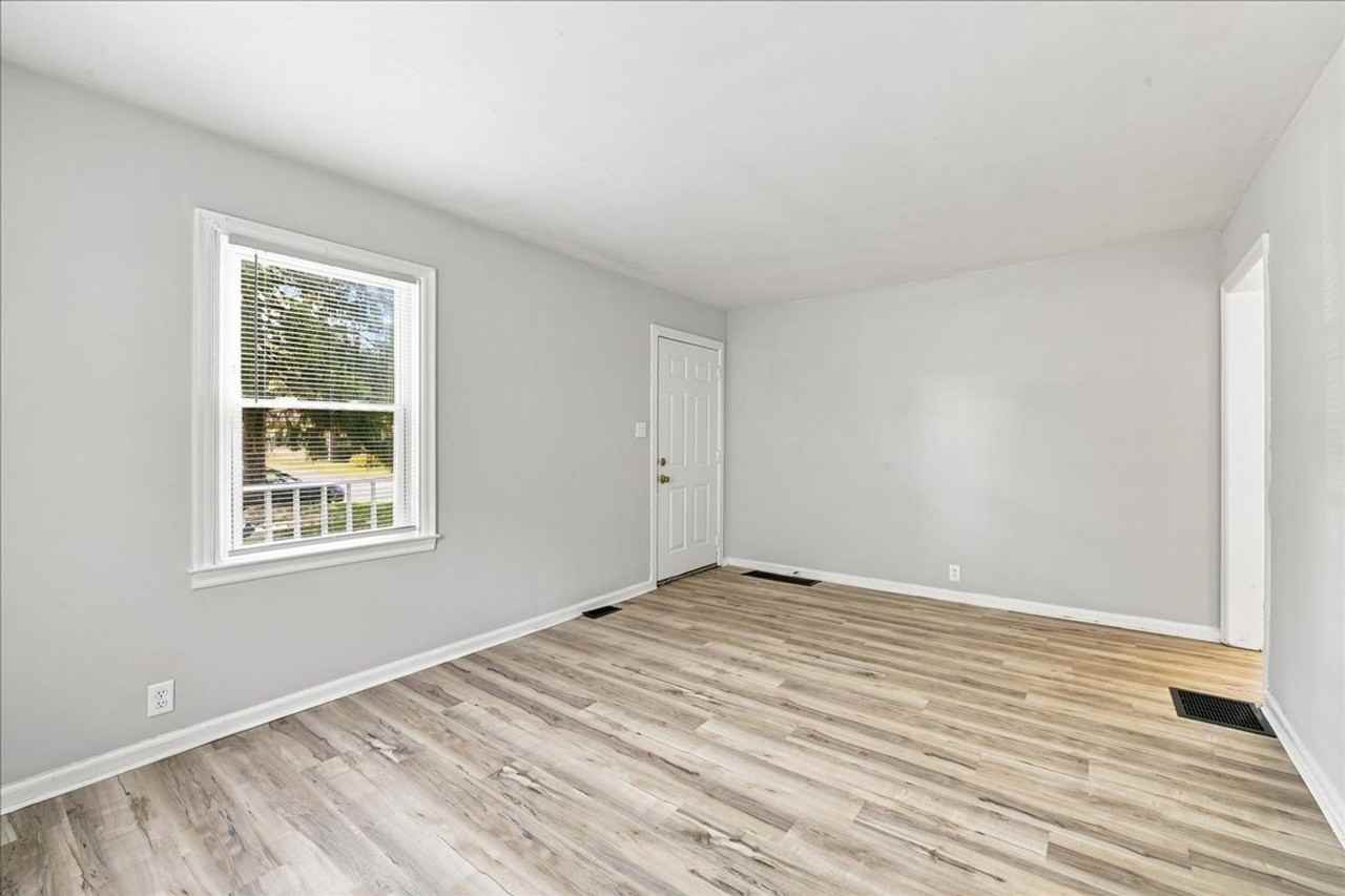 1518 Udell St - Photo 4 of 14