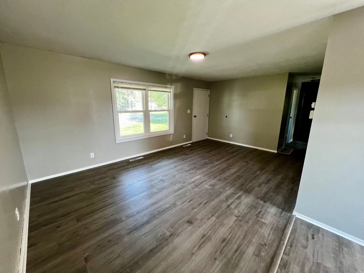 214 Jane Ct - Photo 6 of 17