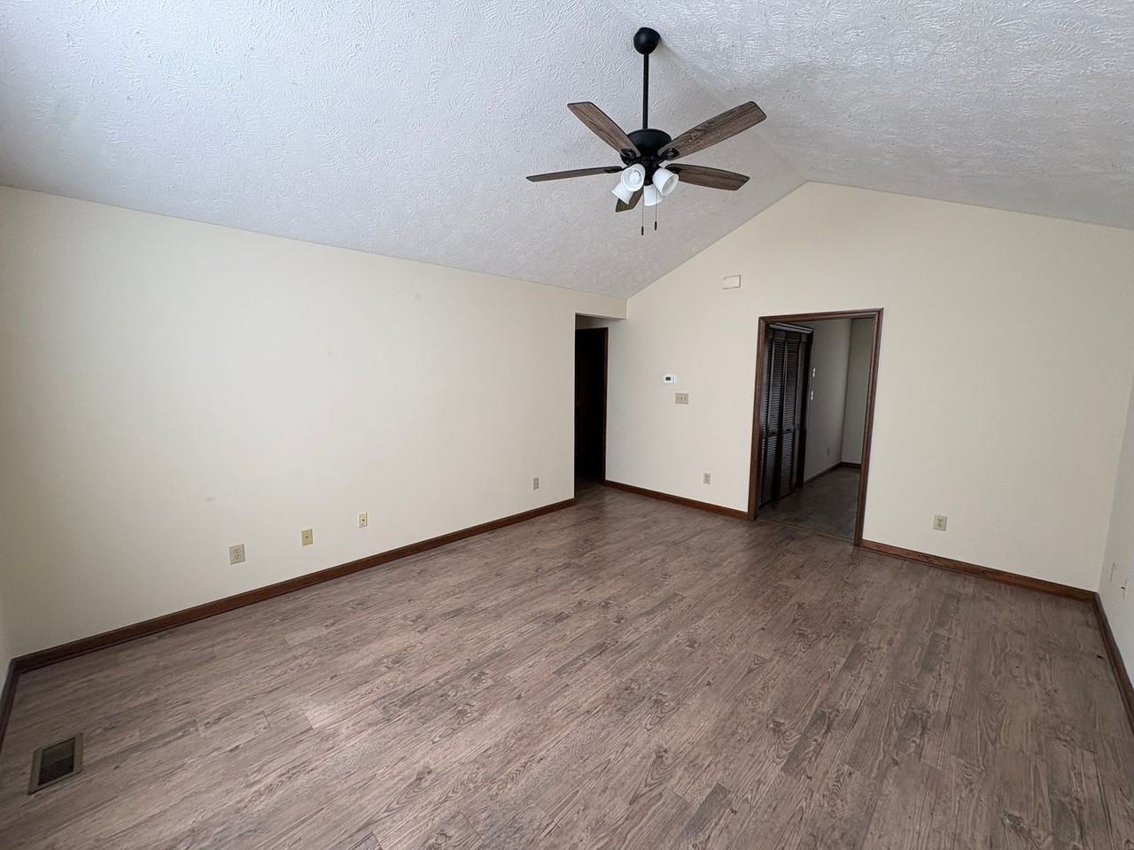 5837 Maidstone Ln - Photo 3 of 18