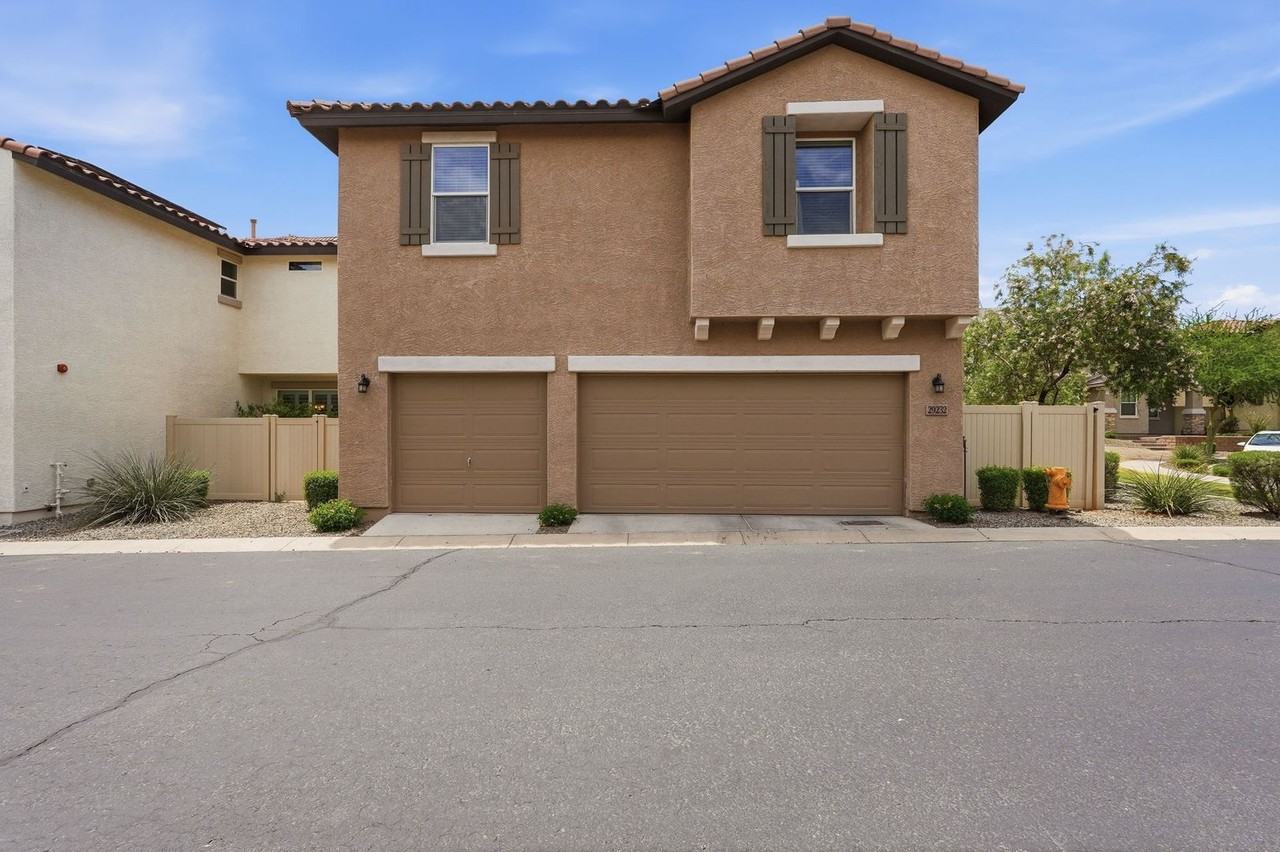29232 N 123rd Ln - Photo 4 of 50