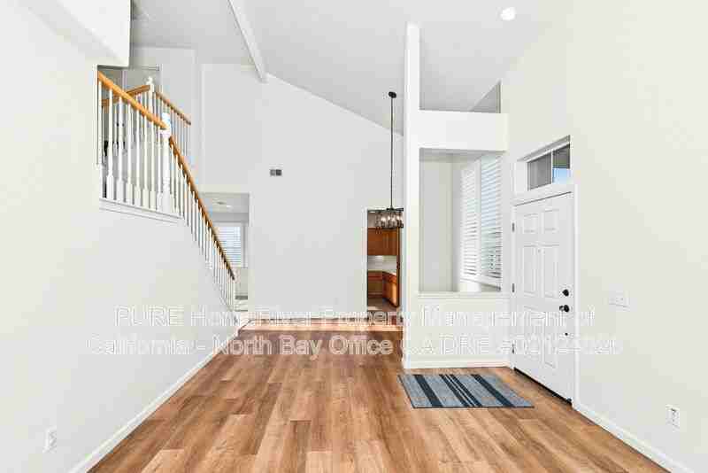 2647 Silver Stone Ln - Photo 3 of 35