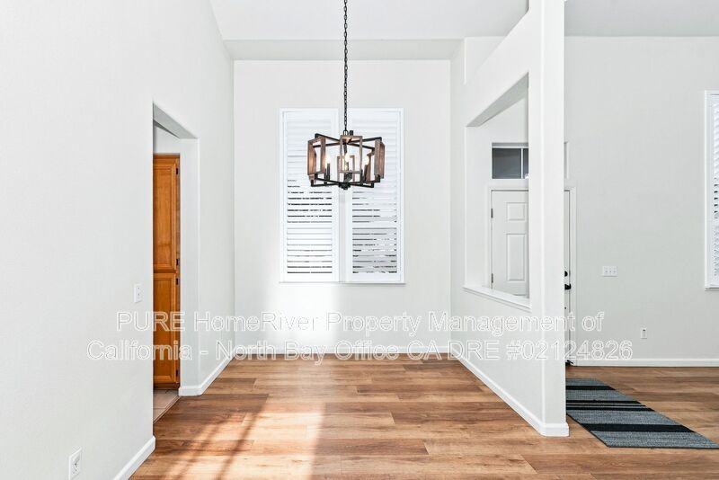 2647 Silver Stone Ln - Photo 5 of 35