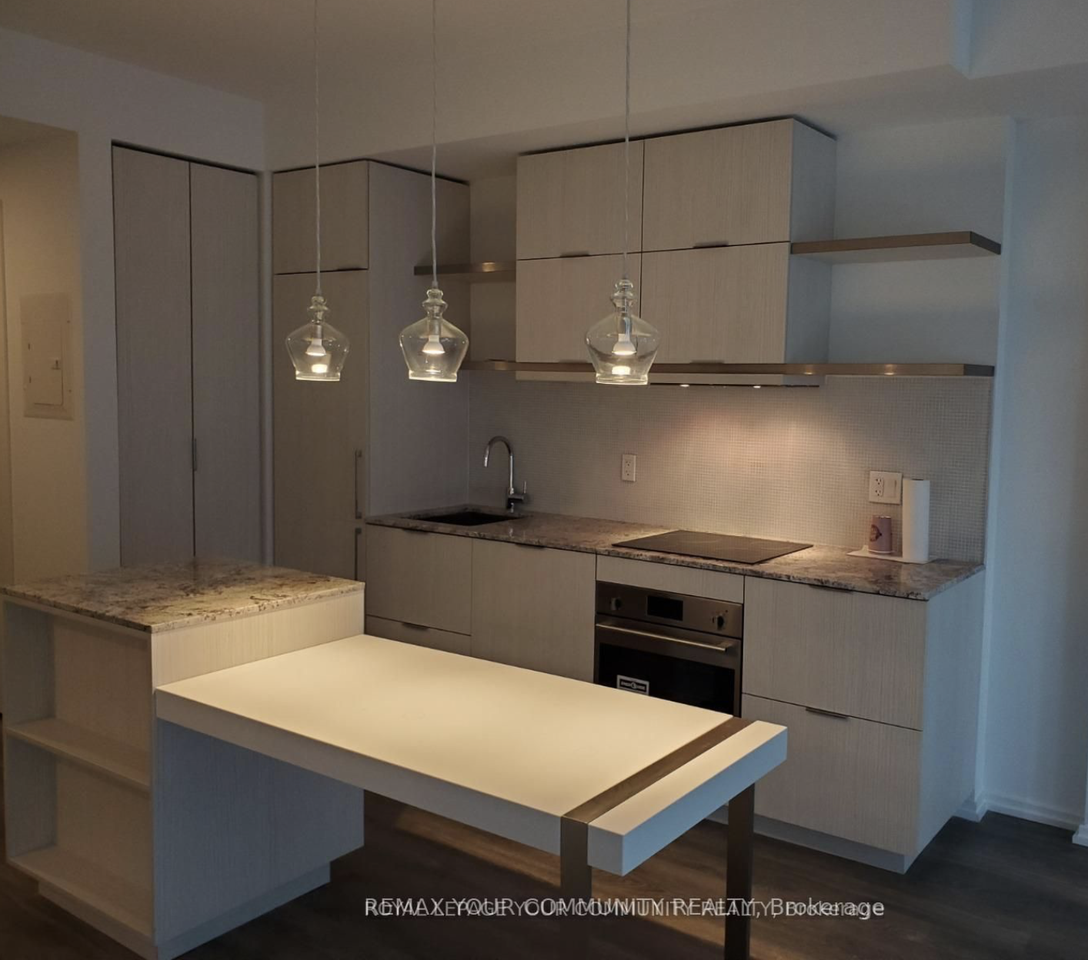 197 Yonge Street - Photo 5 of 12