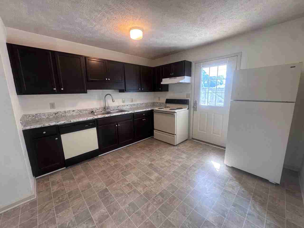 143 Centipede Ln - Photo 6 of 21