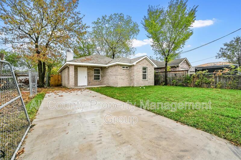 1810 Life Ave - Photo 2 of 19