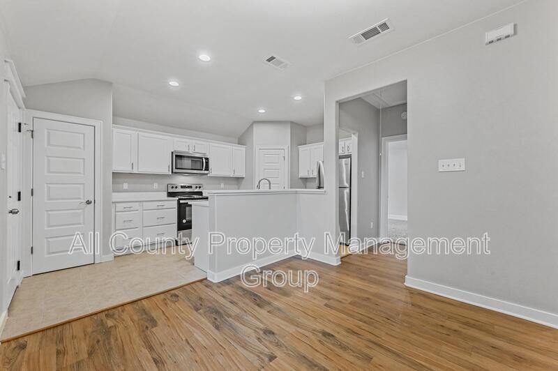 1810 Life Ave - Photo 6 of 19