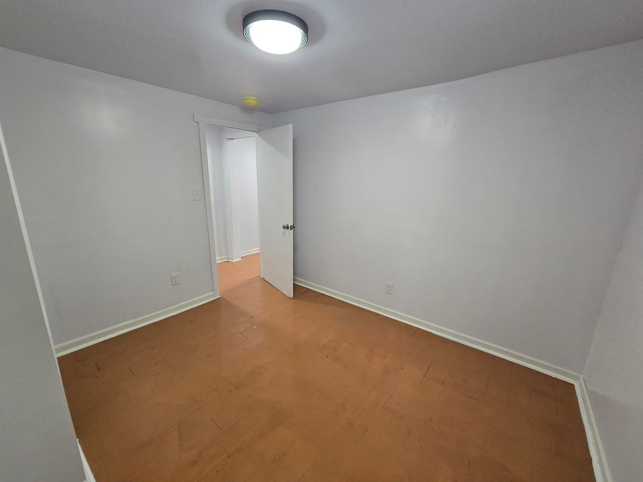 2009 Bain Dr - Photo 4 of 11
