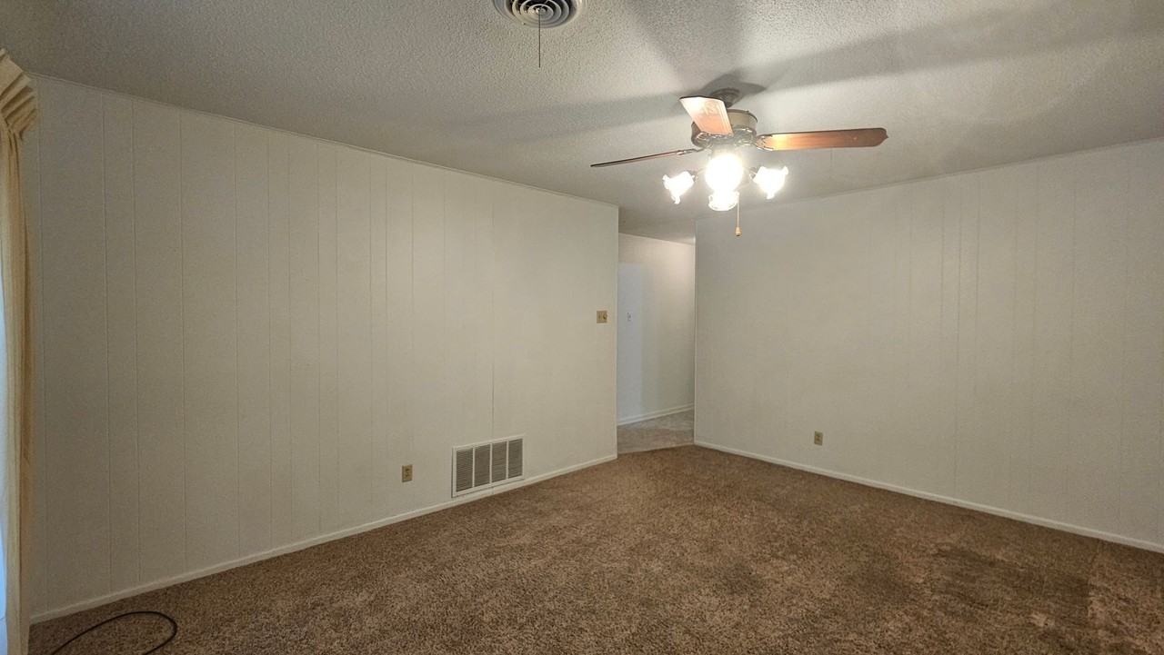 2805 Carter St - Photo 3 of 14