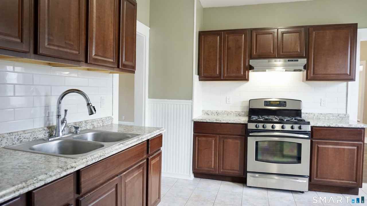 316 Linwood Ave - Photo 6 of 23