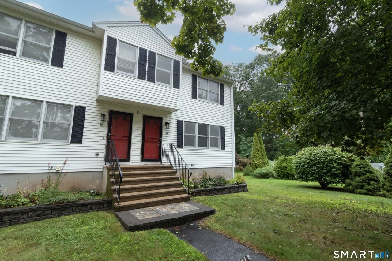 10 Clancy Rd #A - Photo 3 of 29