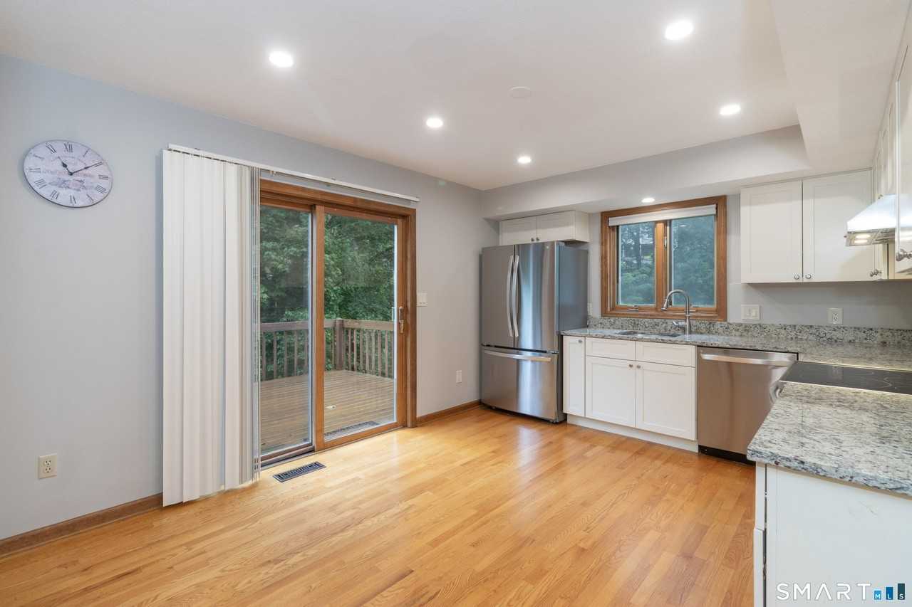 10 Clancy Rd #A - Photo 5 of 29