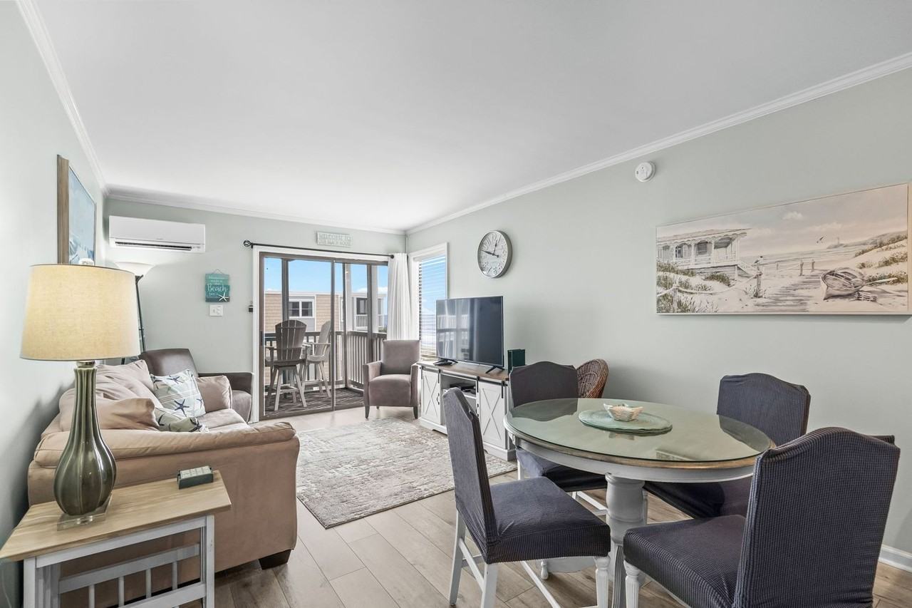 2405 S Ocean Blvd - Photo 2 of 50