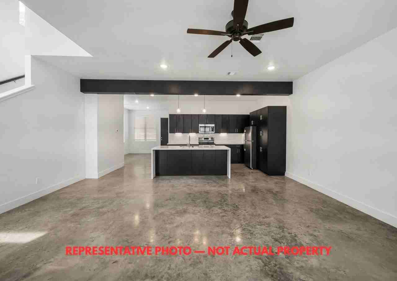 142 Watson St #103 - Photo 3 of 18