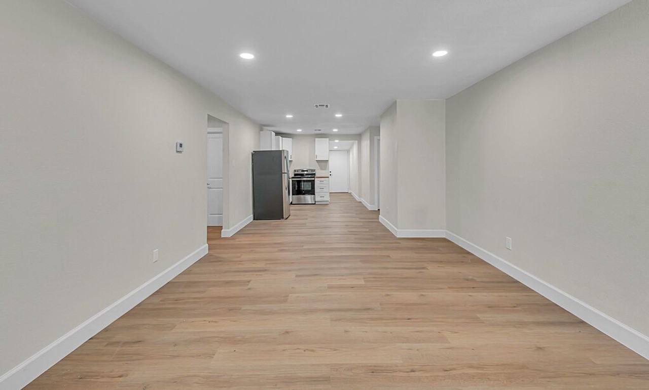 2730 Proctor Ave - Photo 3 of 32