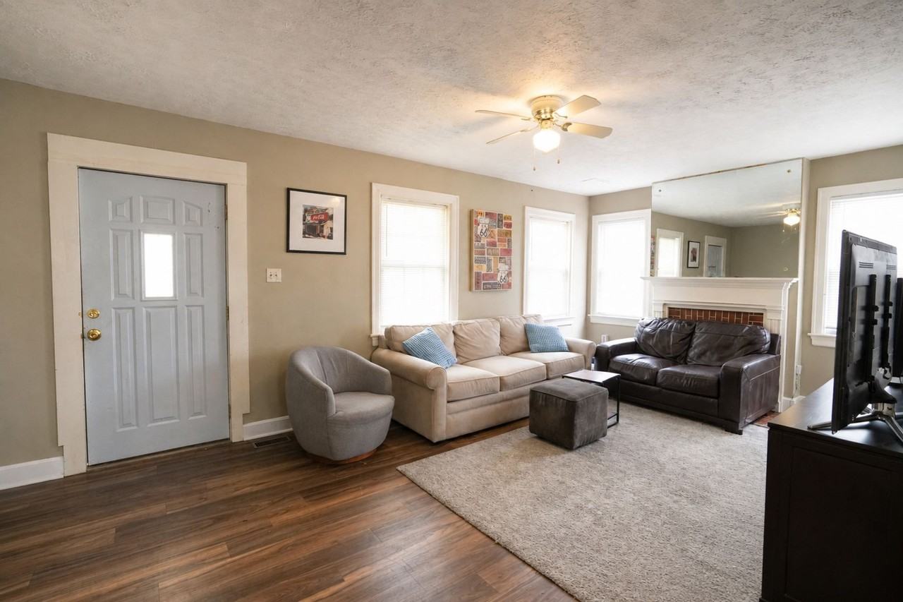 416 Gibson Ave - Photo 4 of 14