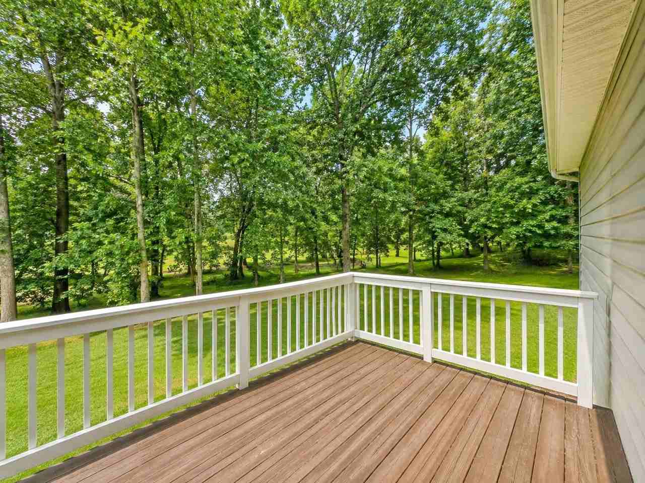 802 Golfview Dr - Photo 2 of 12