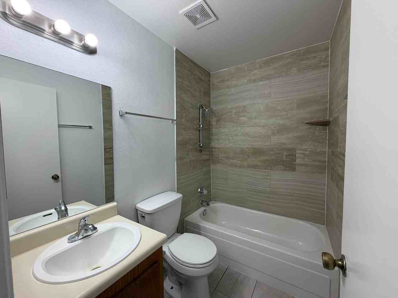3704 Scuba Cir - Photo 2 of 16